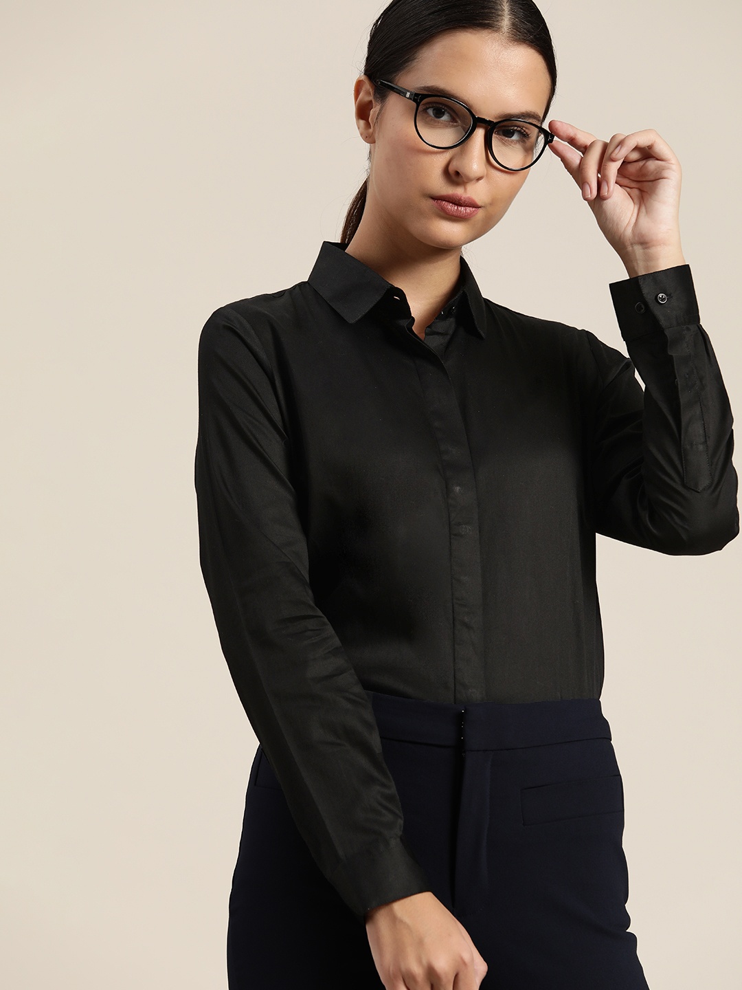 

Hancock Women Solid Regular Fit Pure Cotton Satin Formal Shirt, Black