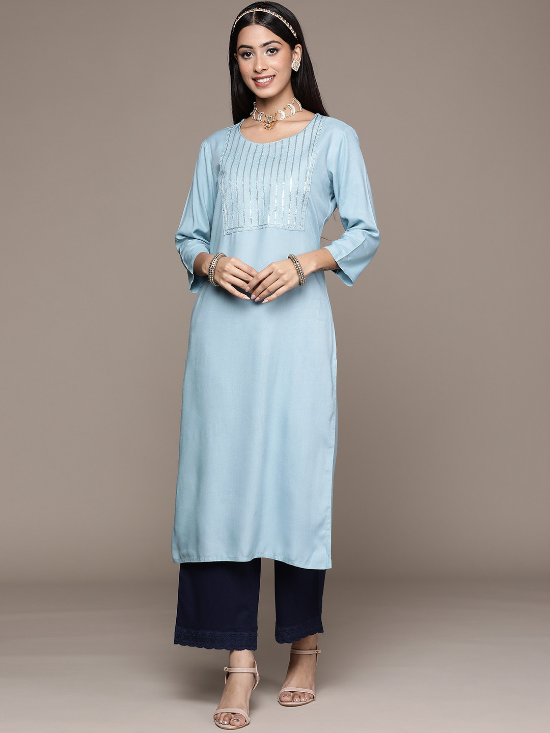

ZIYAA Women Blue Embroidered Kurta