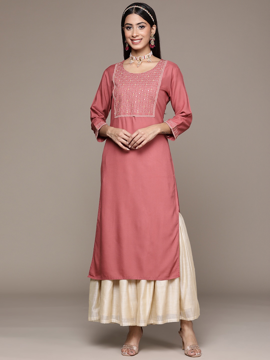 

ZIYAA Women Coral Red Embroidered Kurta