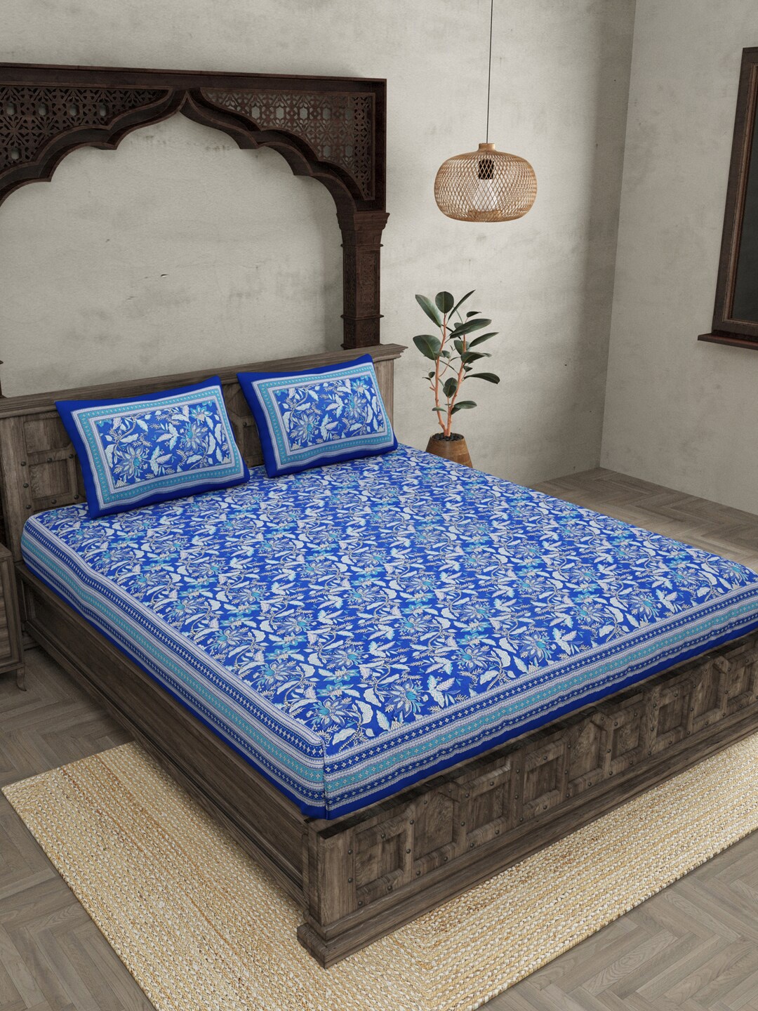 

JAIPUR FABRIC Blue & White Floral Queen Bedsheet with 2 Pillow Covers