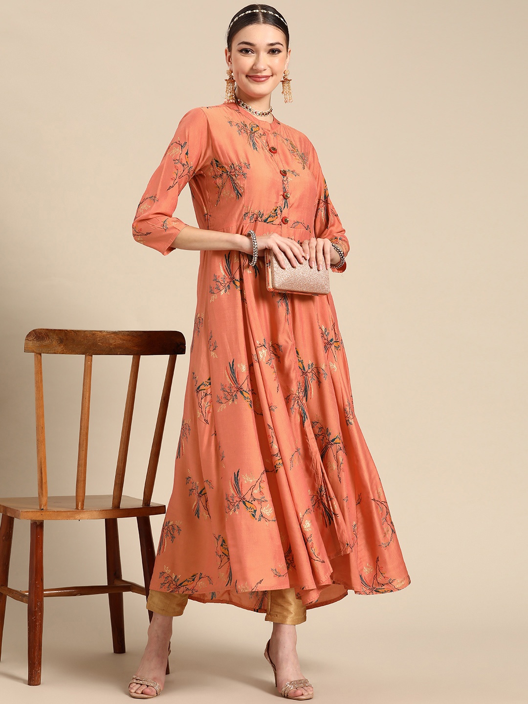 

Sangria Women Pink & Golden Ethnic Motifs Printed Anarkali Kurta
