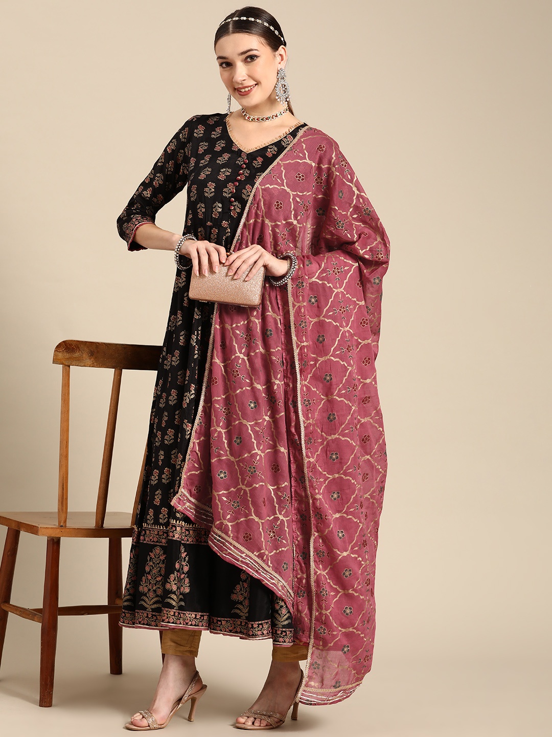

Sangria Women Black & Burgundy Ethnic Motifs Printed Mirror Work Anarkali Kurta