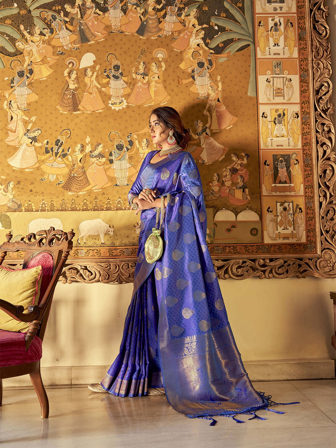 

elora Blue & Gold-Toned Ethnic Motifs Zari Silk Blend Banarasi Saree