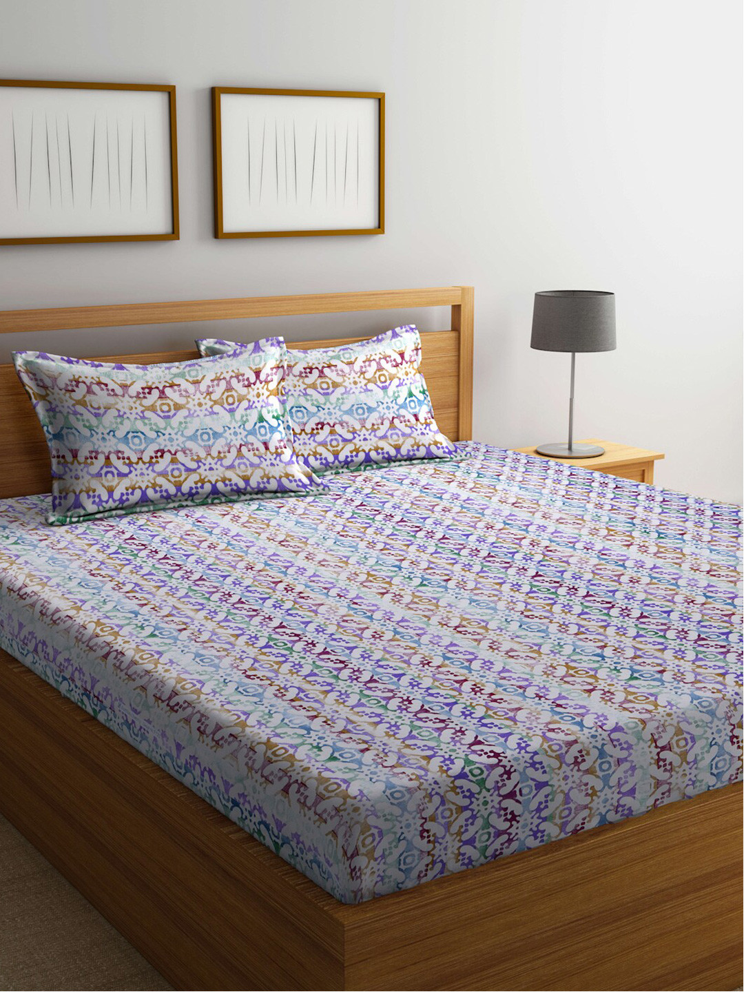 

BOMBAY DYEING Purple & White Cotton 120 TC Queen Bedsheet with 2 Pillow Covers