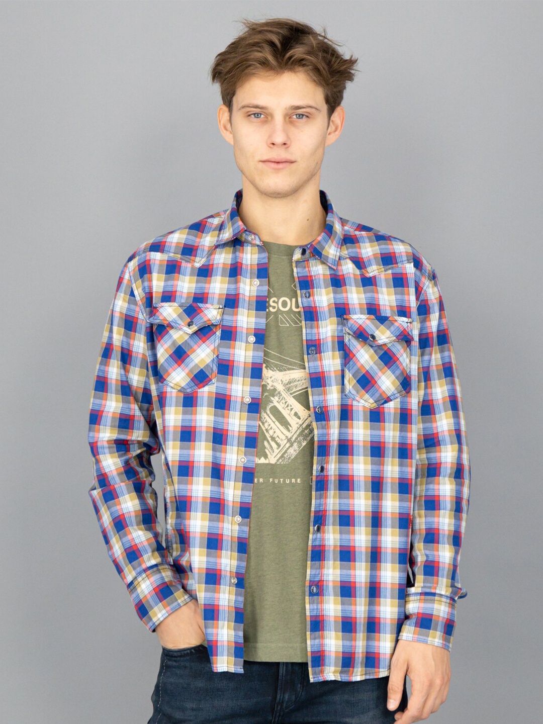 

FREESOUL Men Blue Tartan Checks Slim Fit Casual Shirt