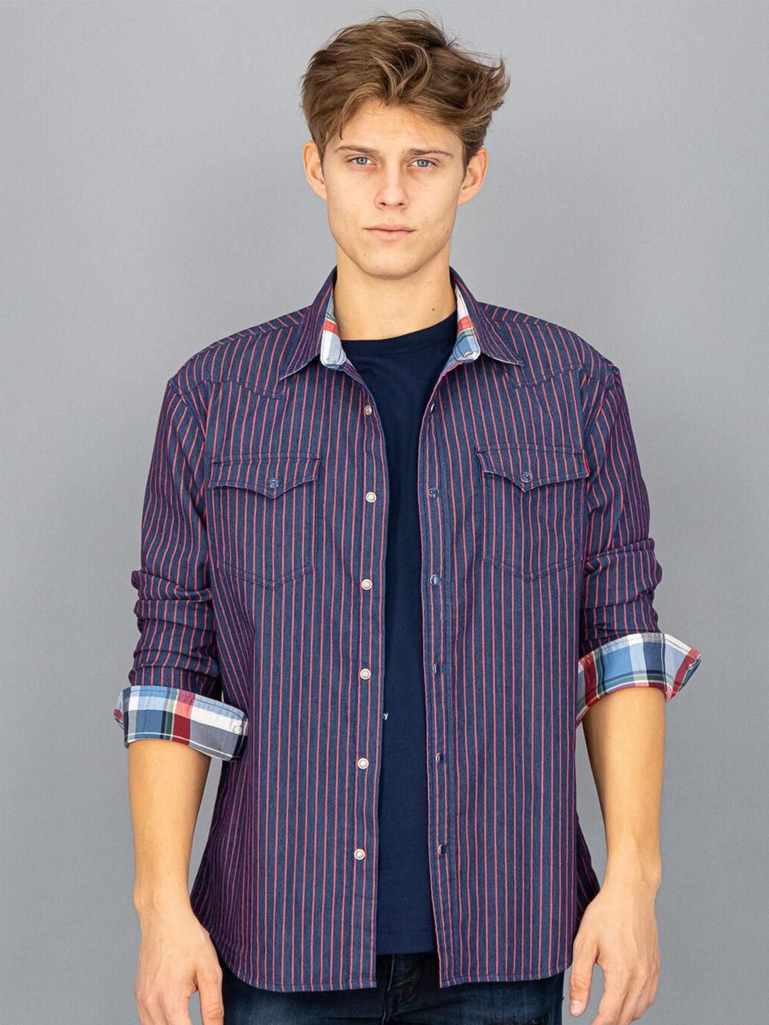 

FREESOUL Men Blue Slim Fit Striped Cotton Casual Shirt