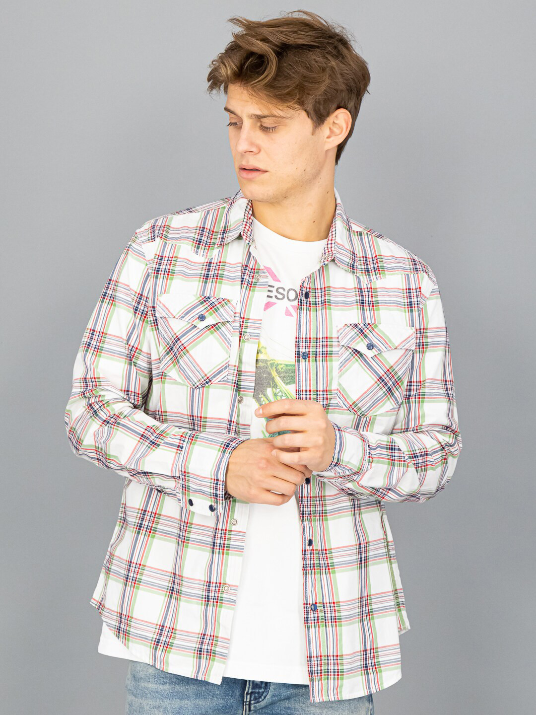 

FREESOUL Men White Tartan Checks Checked Slim Fit Casual Shirt
