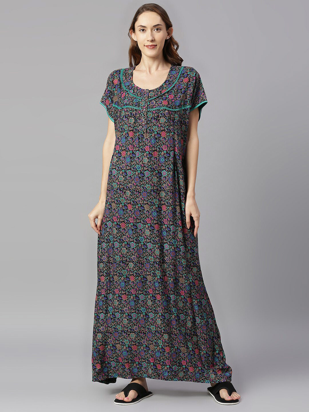 

Pretty Awesome Black Printed Maternity Feeding Maxi Nightdress
