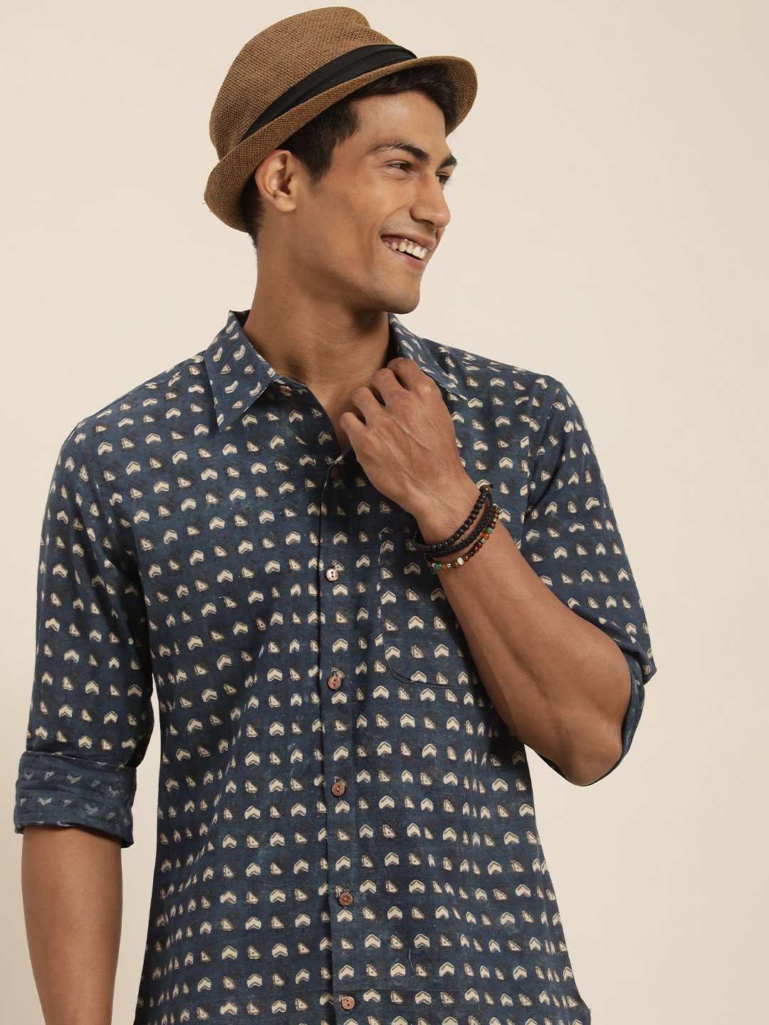 Taavi Men Navy Blue & Beige Classic Printed Cotton Casual Shirt