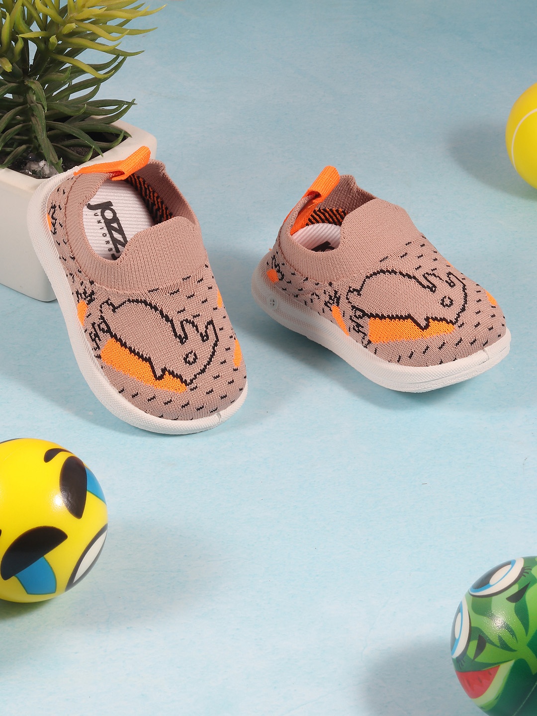 

Jazzy Juniors Unisex Kids Peach-Coloured Printed Slip-On Sneakers
