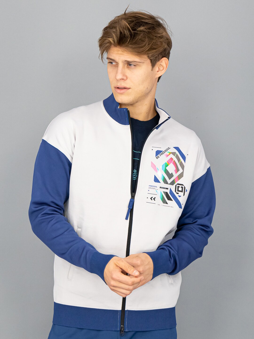 

FREESOUL Men Off White Printed Sweatshirt