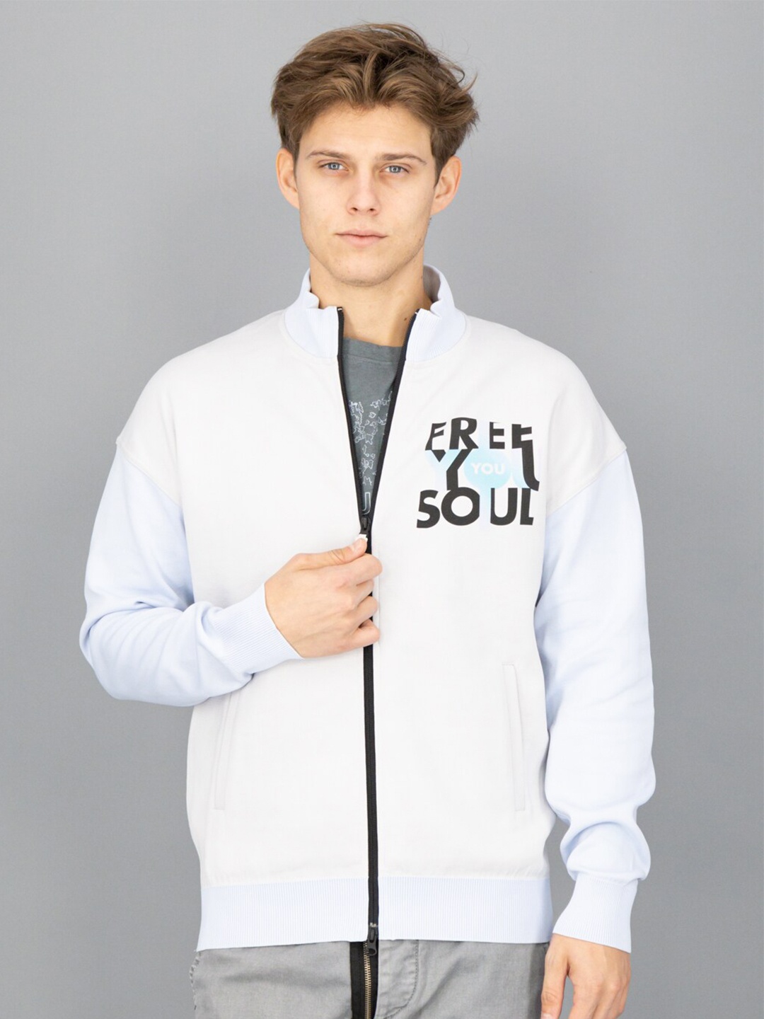 

FREESOUL Men Grey Sweatshirt