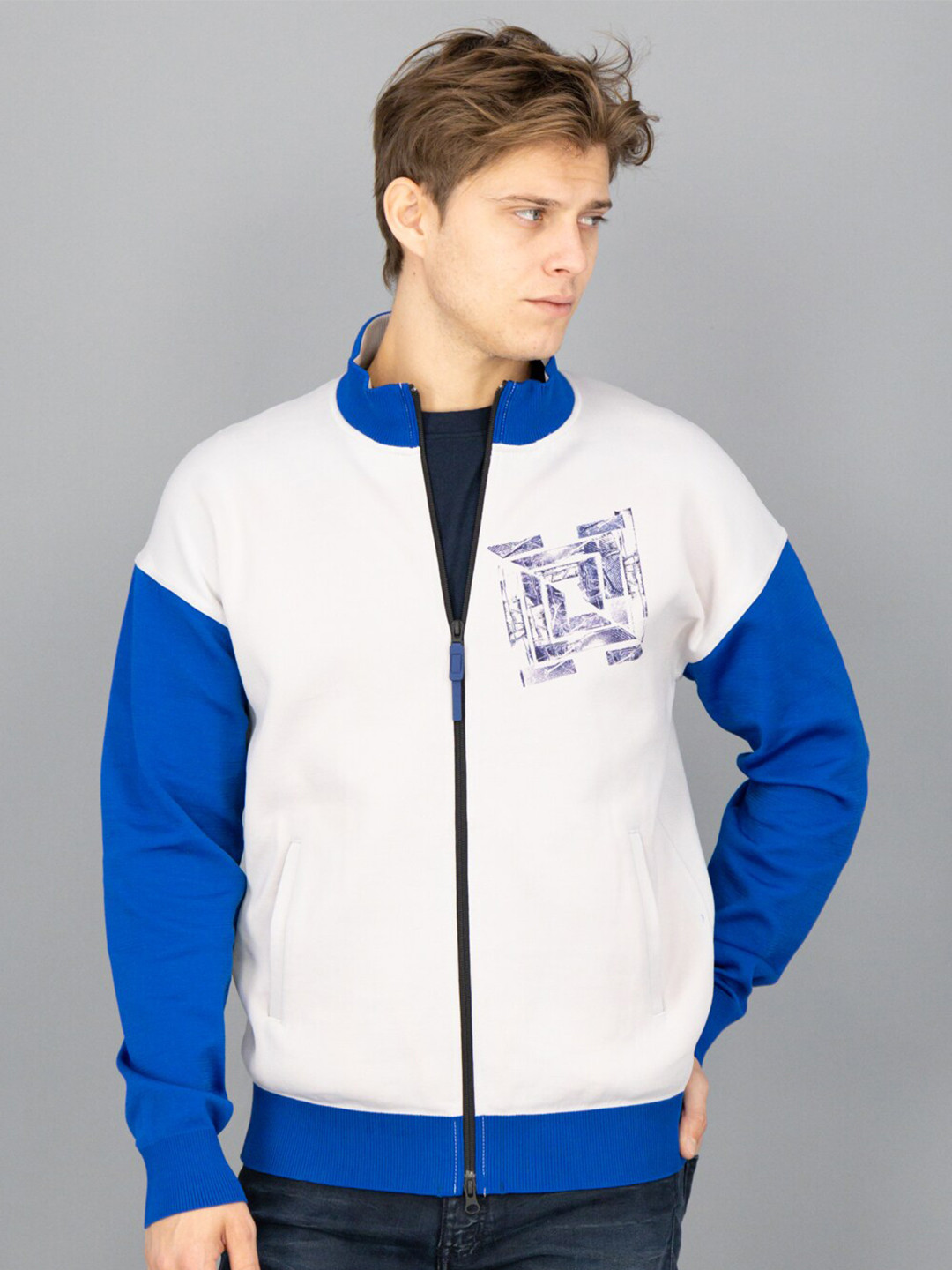 

FREESOUL Men Off White Colourblocked Sweatshirt