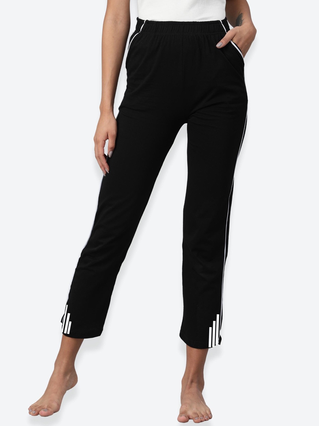 

NOT YET by us Women Black Printed Cotton Lounge Pants