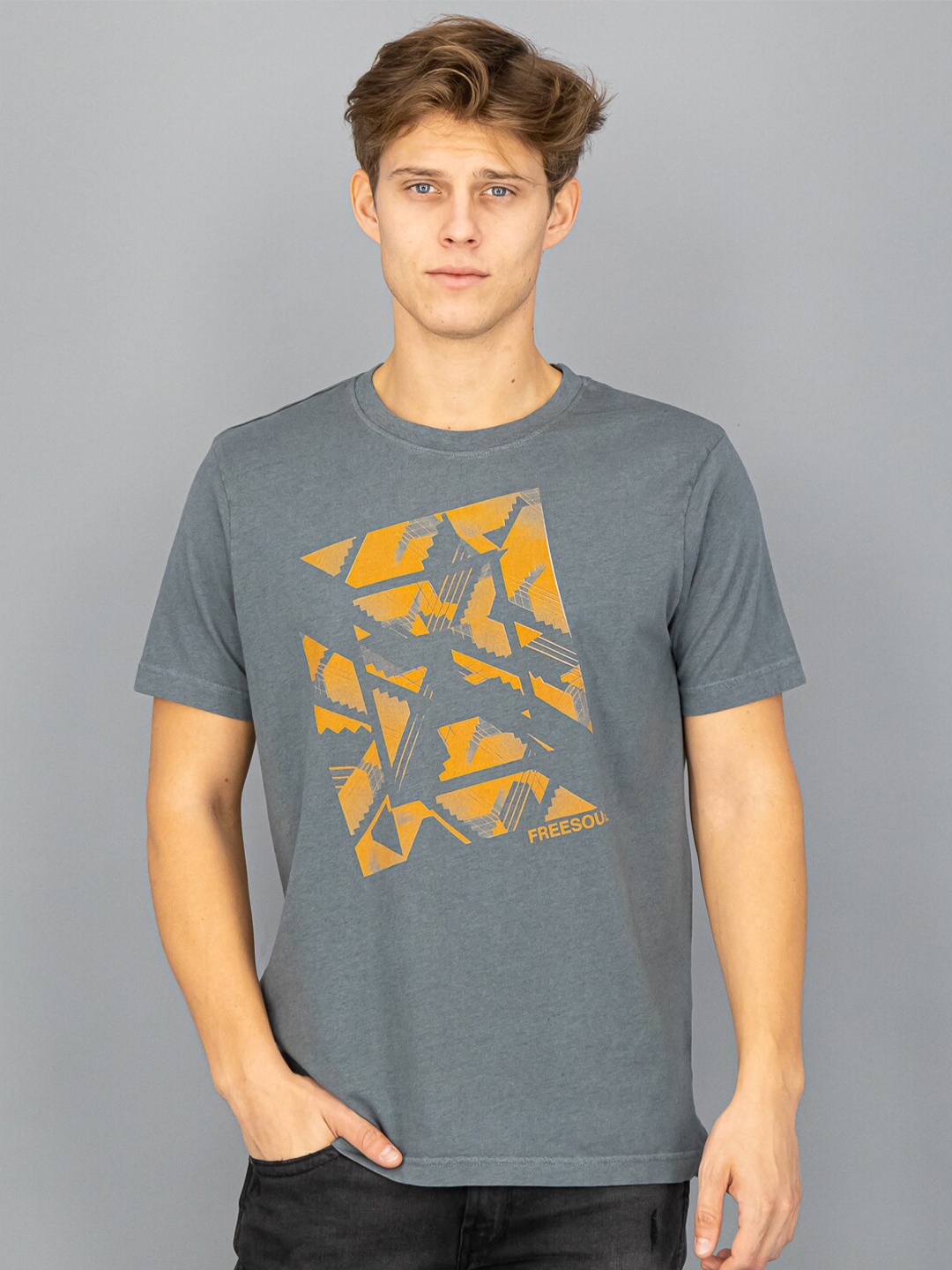 

FREESOUL Men Grey Printed Round Neck T-shirt