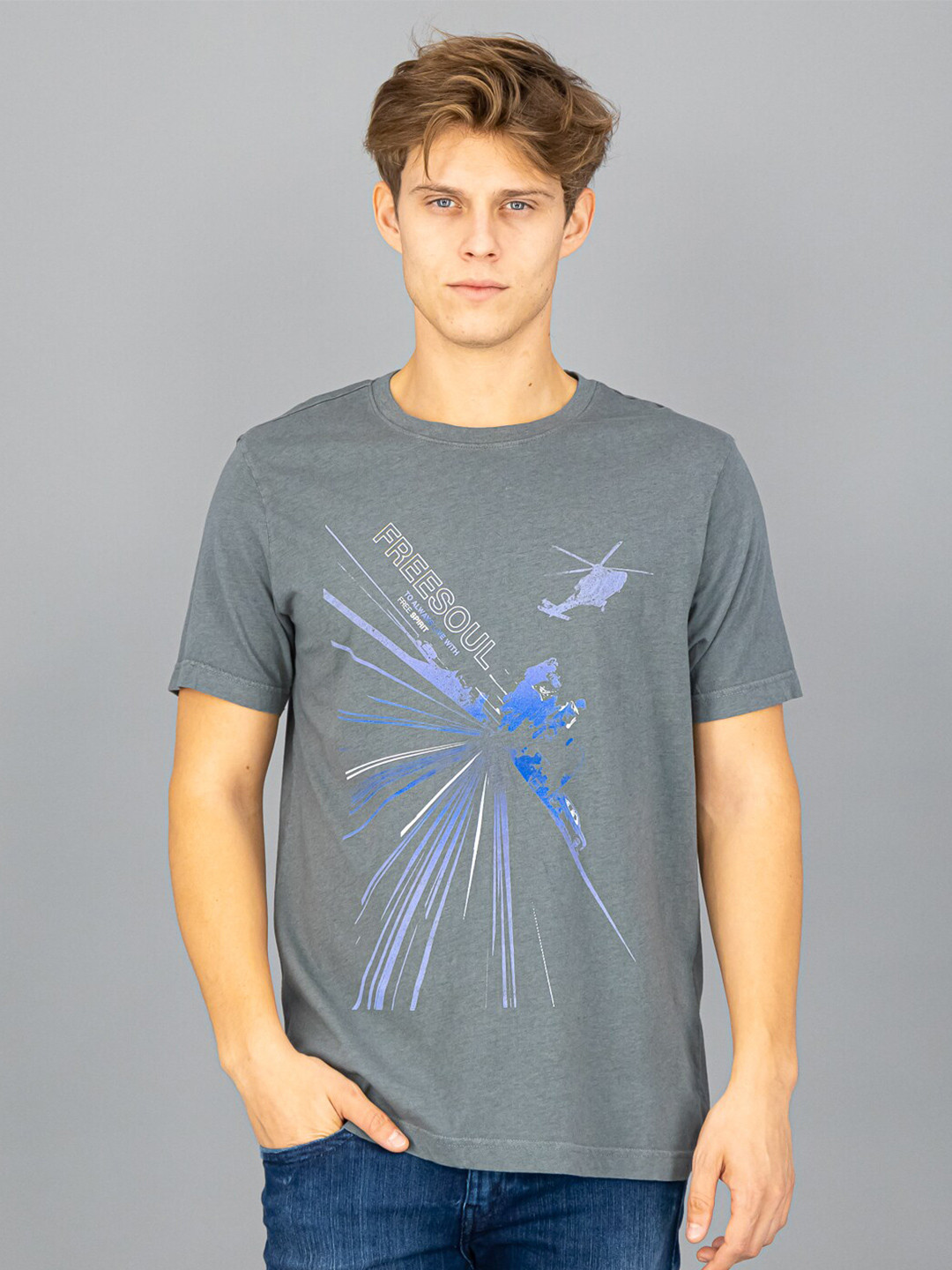 

FREESOUL Men Grey & Blue Printed Short Sleeves T-shirt
