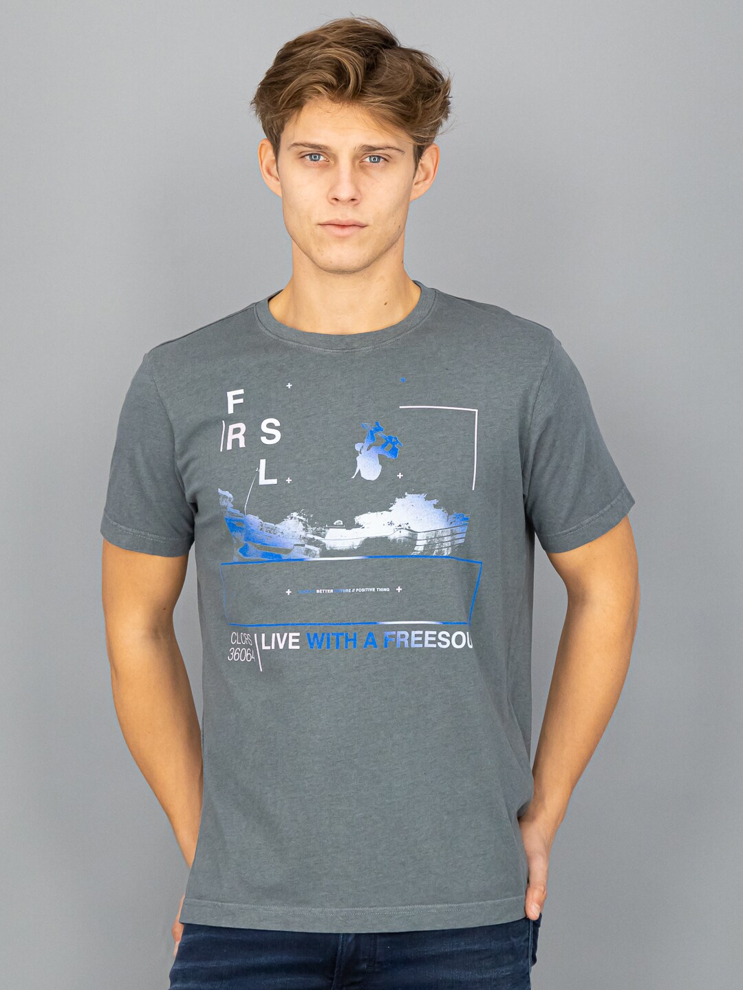 

FREESOUL Men Grey Printed Cotton Regular Fit T-shirt