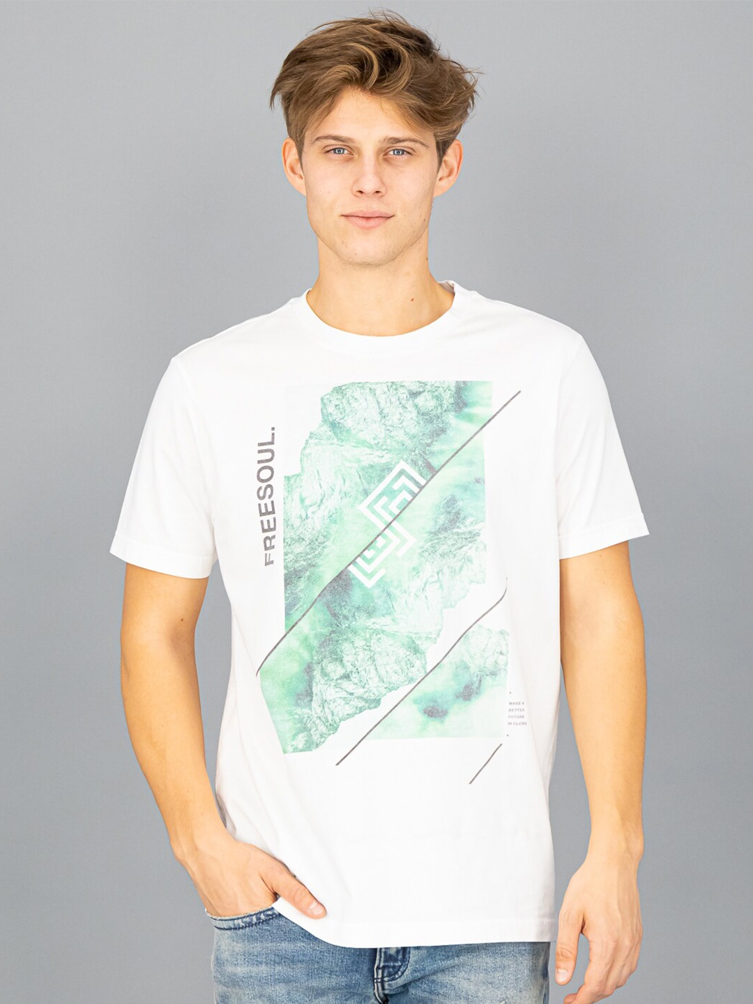 

FREESOUL Men White & Green Printed Pure Cotton T-shirt