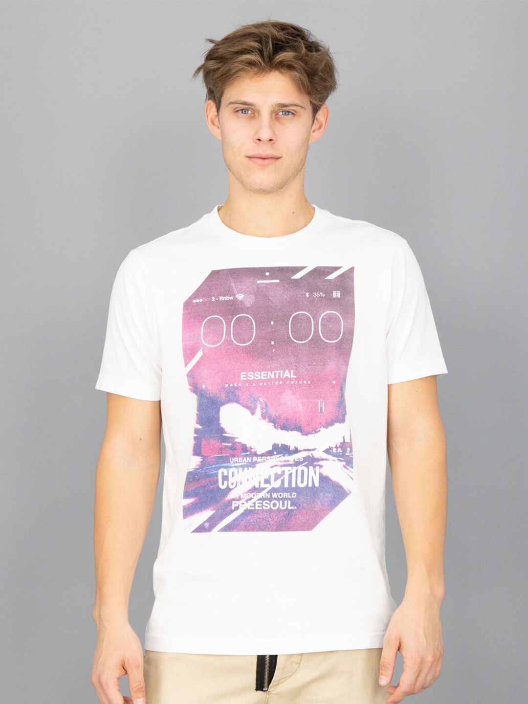 

FREESOUL Men White & Pink Printed Raw Edge Cotton T-shirt