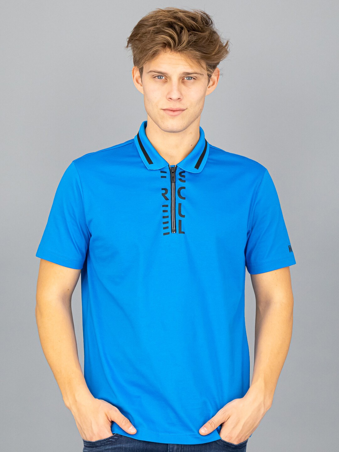 

FREESOUL Men Blue Polo Collar T-shirt