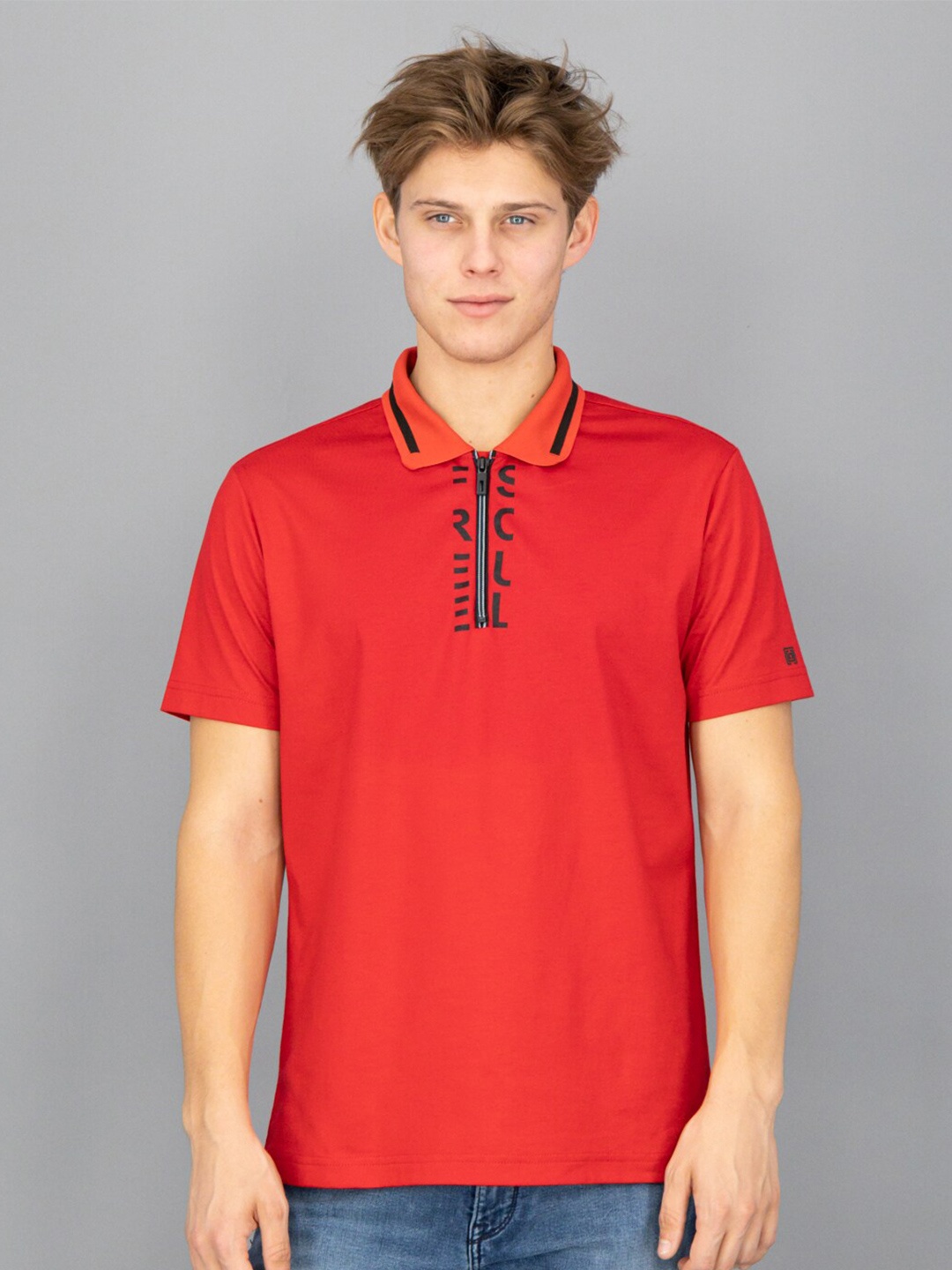 

FREESOUL Men Red & Black Polo Collar T-shirt