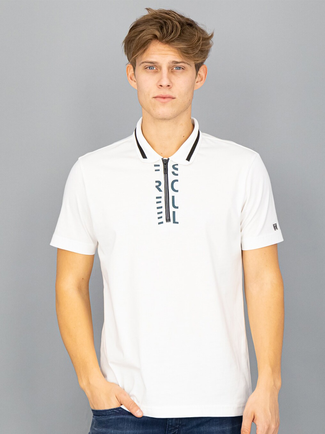 

FREESOUL Men White & Black Polo Collar T-shirt