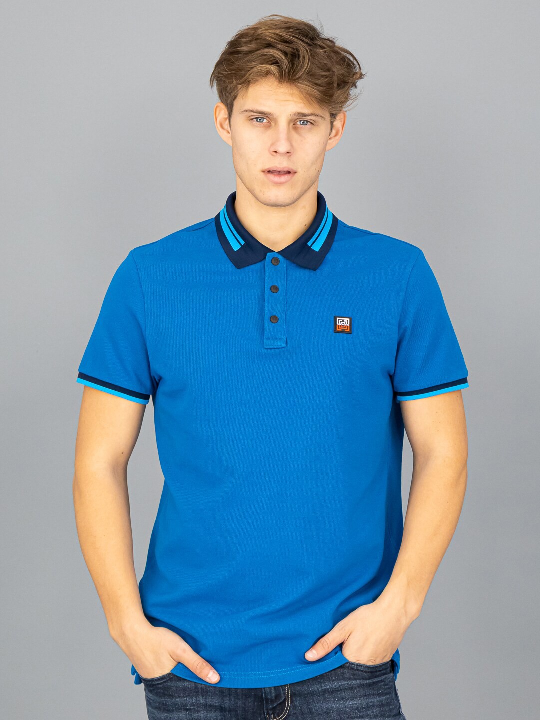 

FREESOUL Men Turquoise Blue & Navy Blue Polo Collar T-shirt
