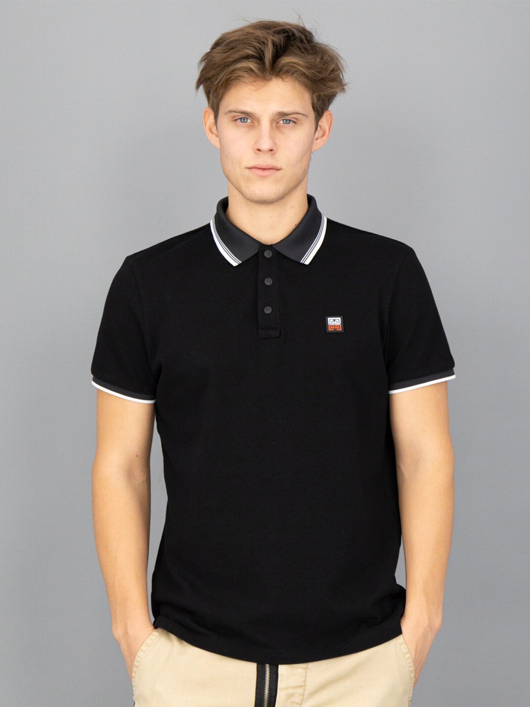 

FREESOUL Men Black Polo Collar Pure Cotton T-shirt