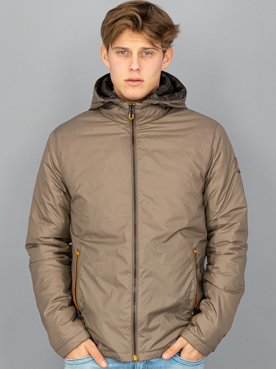 

FREESOUL Men Beige Solid Padded Jacket