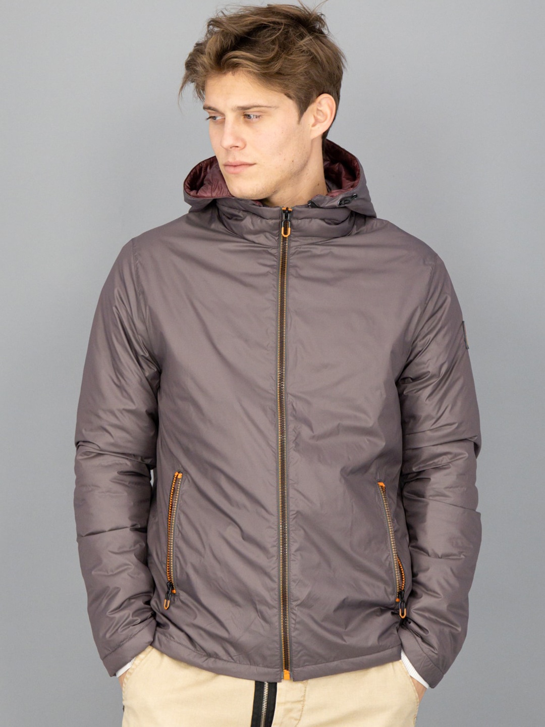 

FREESOUL Men Grey Solid Hooded Padded Jacket