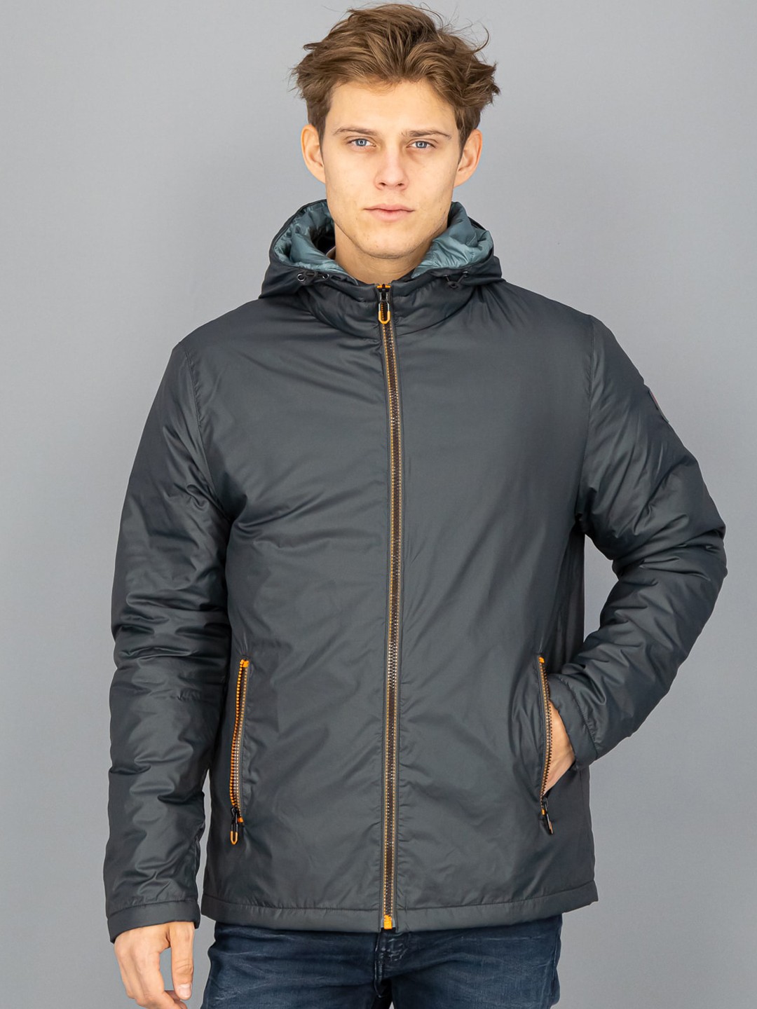 

FREESOUL Men Grey Solid Long Sleeves Hooded Padded Jacket