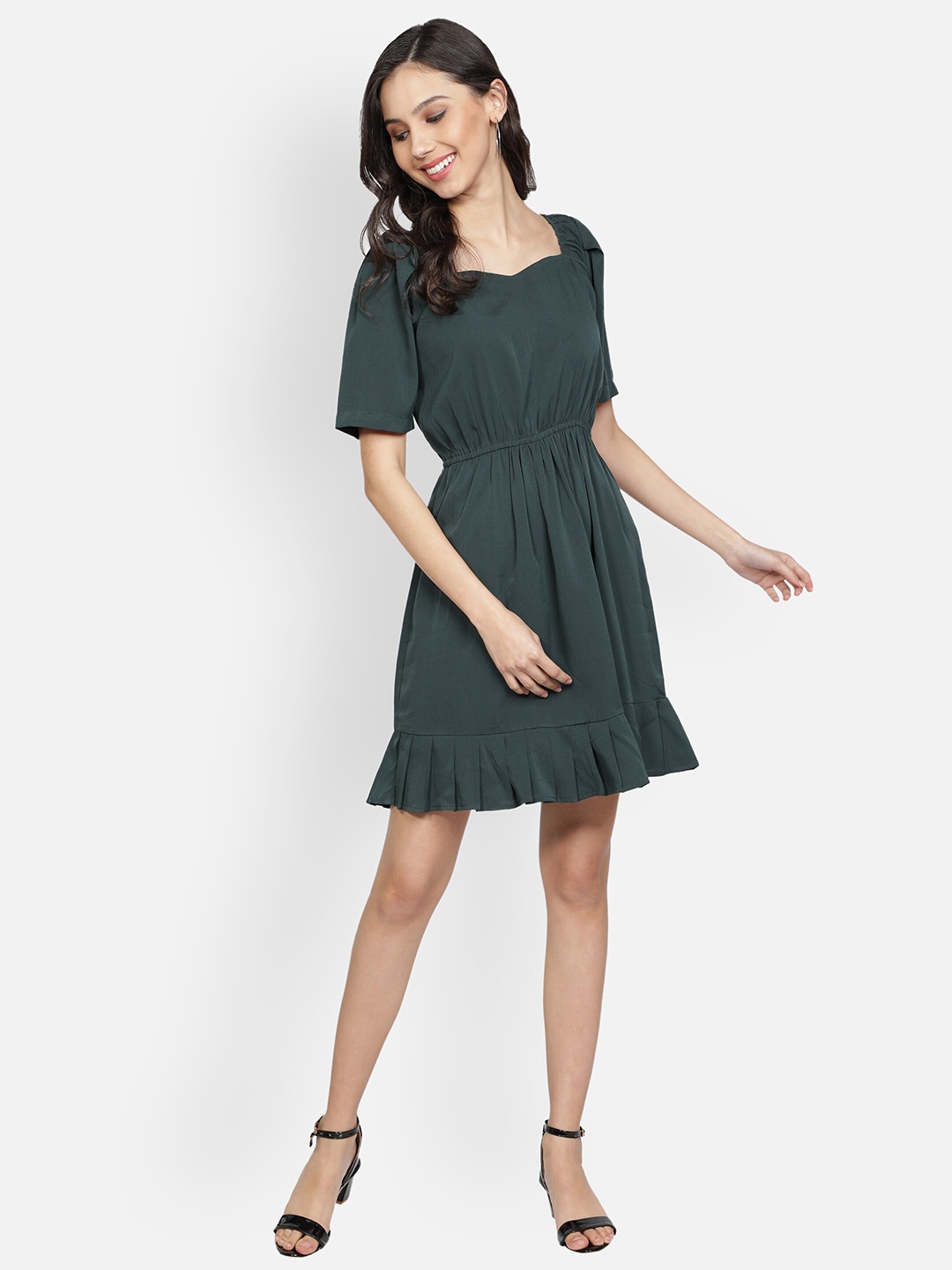 

Sipsew Green Solid Crepe Dress