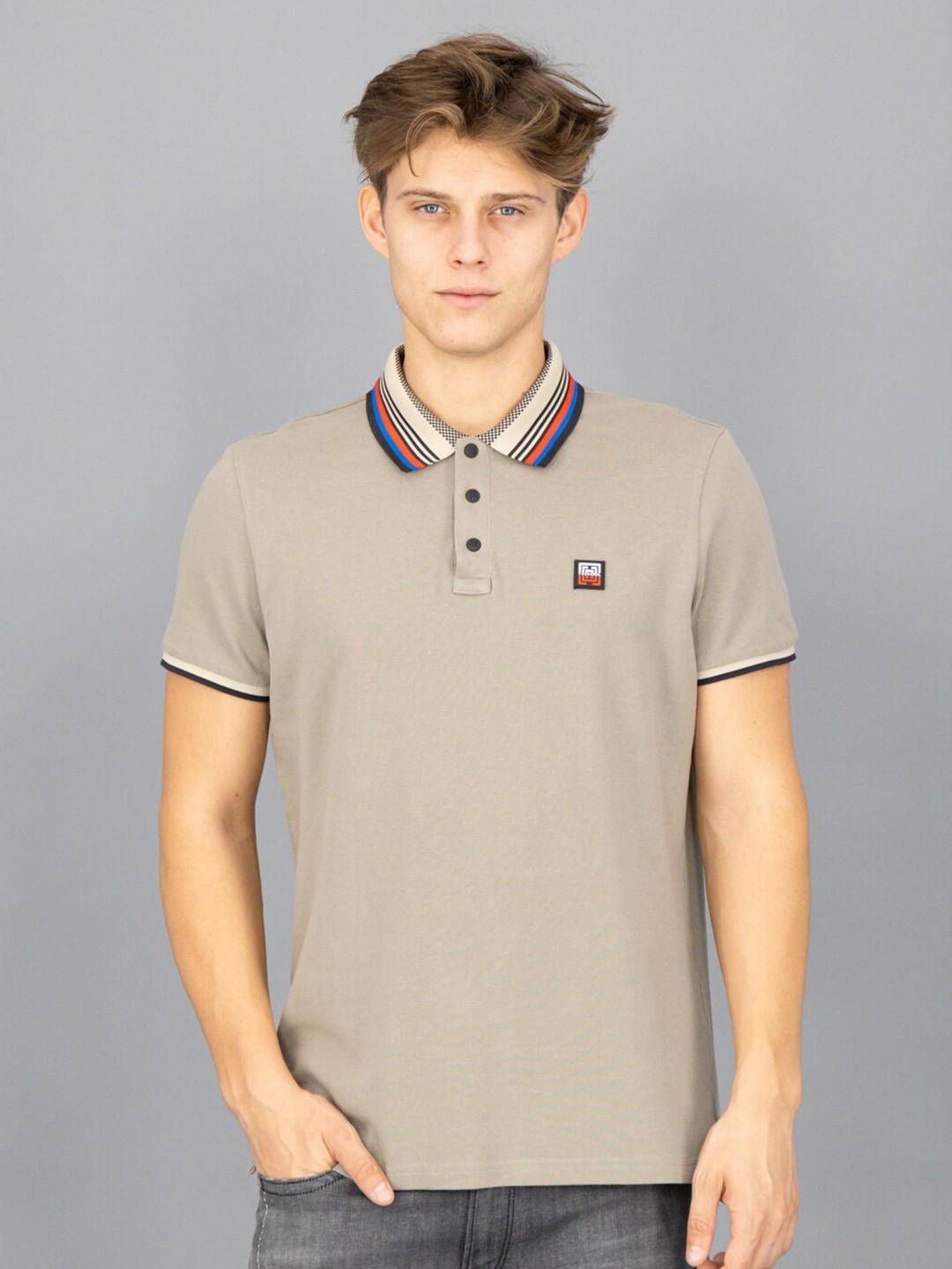 

FREESOUL Men Grey Polo Collar Pure Cotton T-shirt