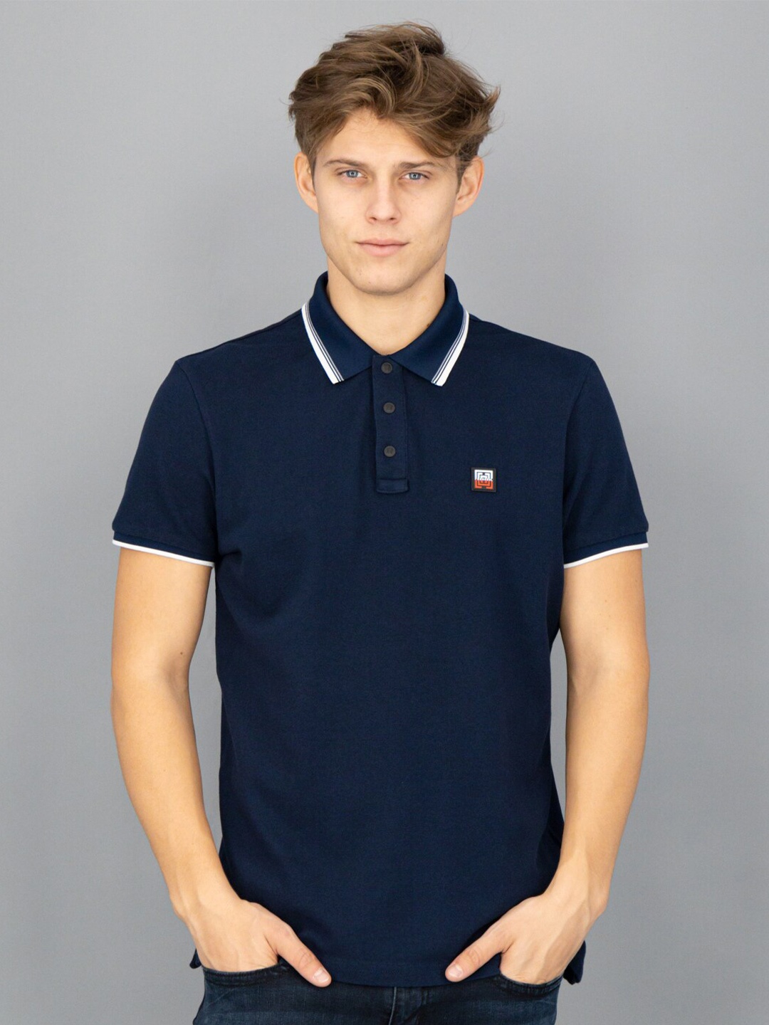 

FREESOUL Men Blue Polo Collar Applique T-shirt