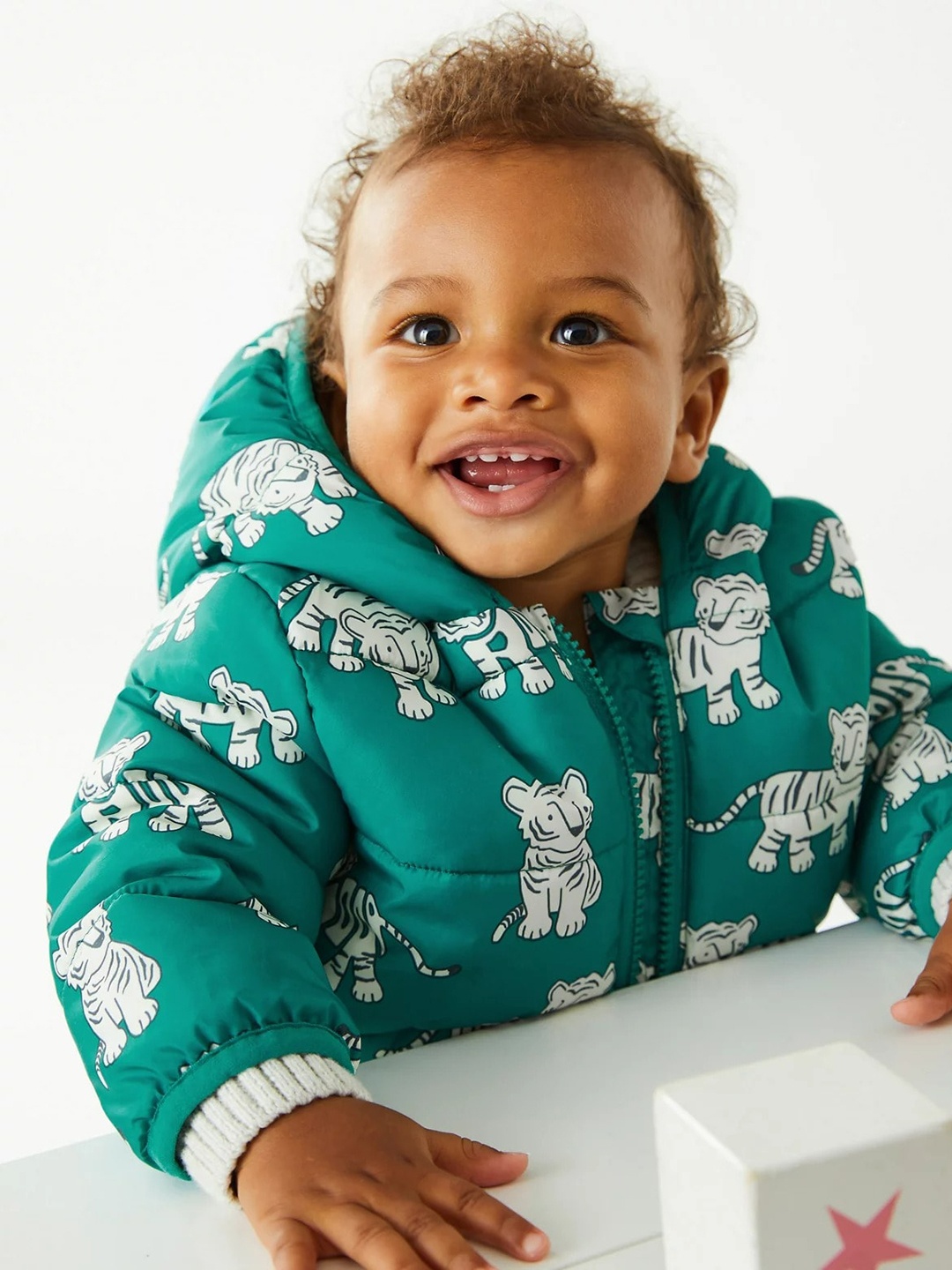 

Marks & Spencer Boys Green Lightweight Padded Jacket