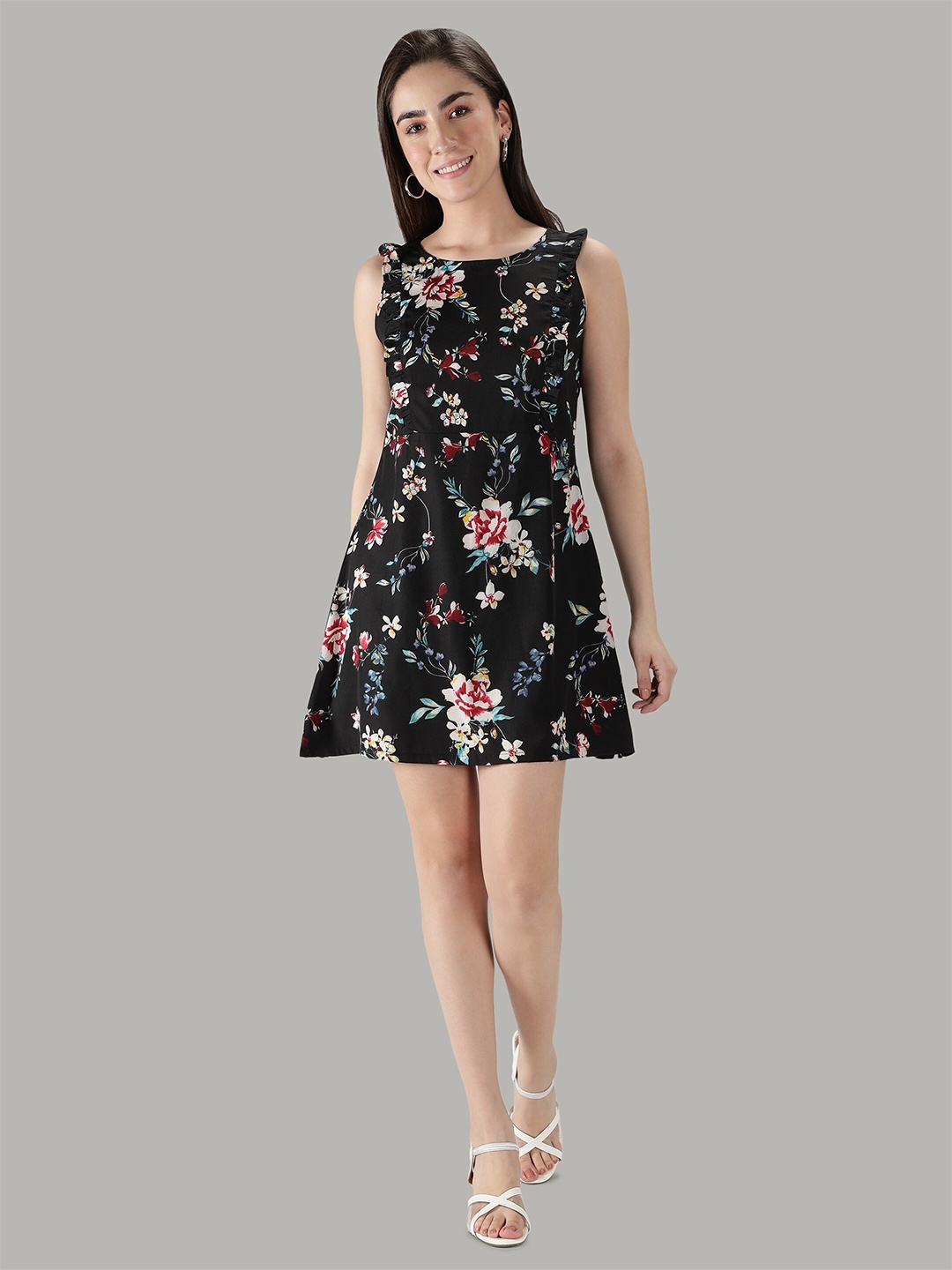 

DESI WOMANIYA Women Black Floral Crepe Dress