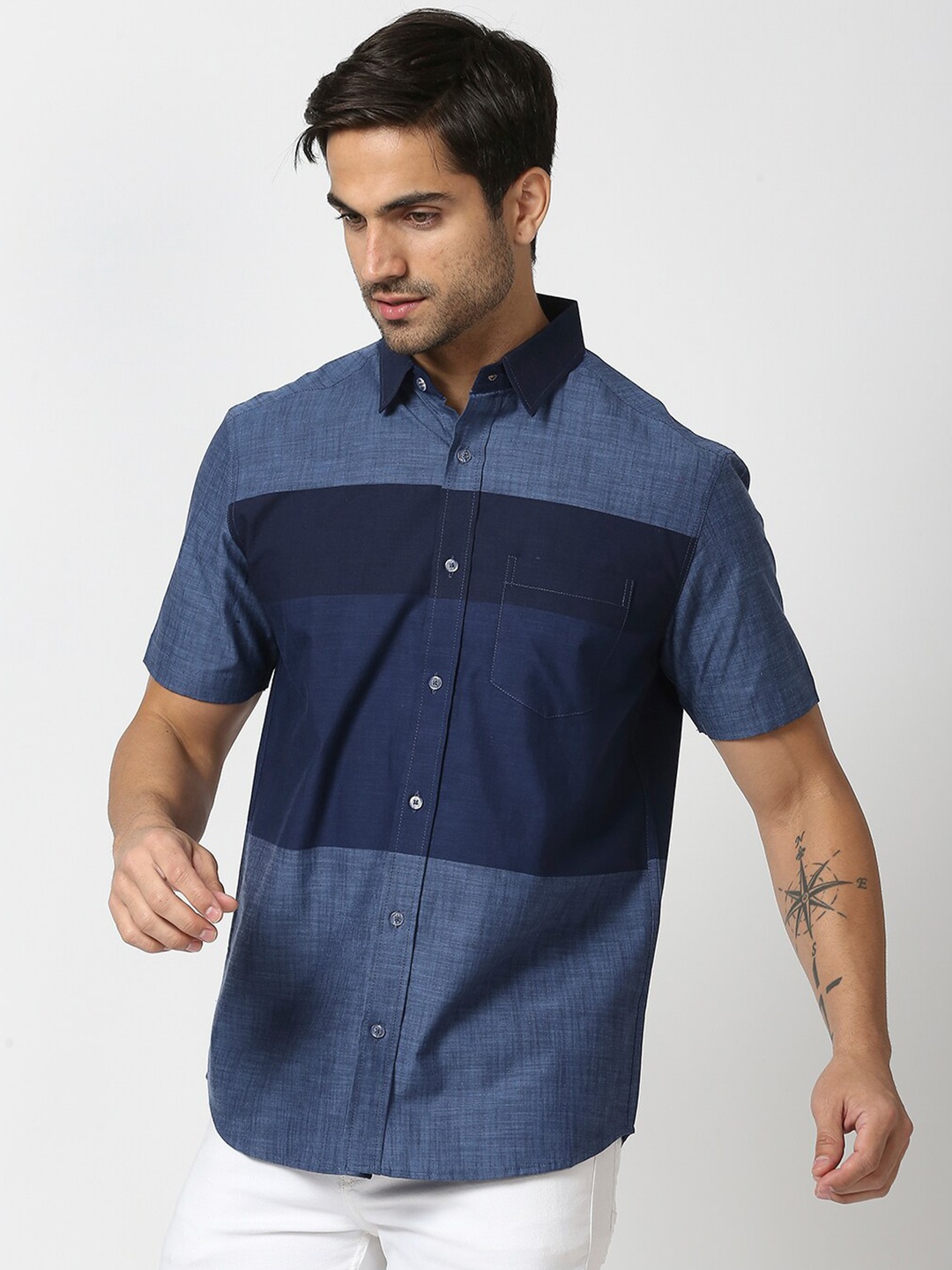 

MOD ECRU Men Blue Colourblocked Casual Shirt