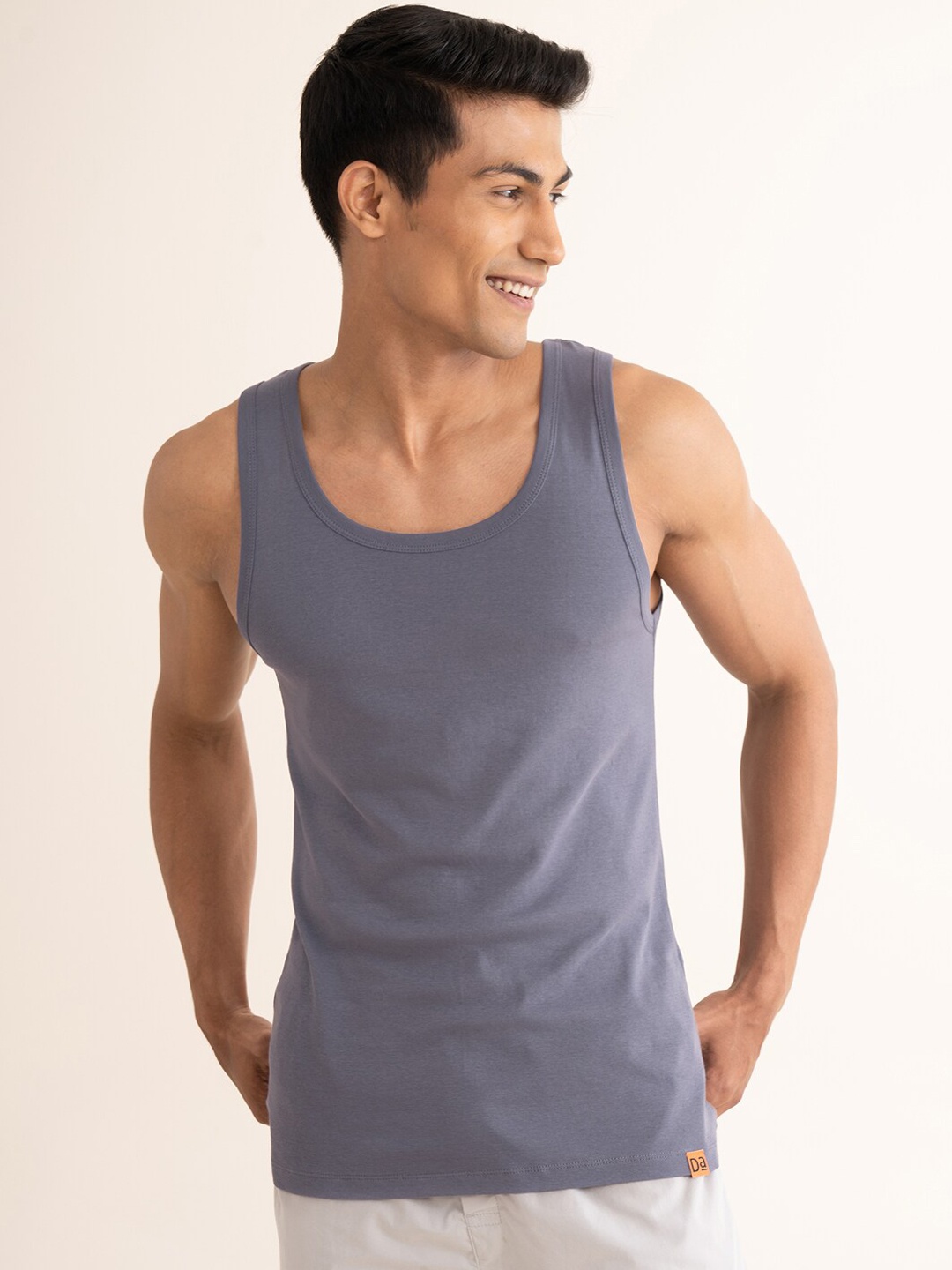 

DaMENSCH Men Grey Solid NEO-Cotton Ribbed Anti Bacterial & Anti Microbial Innerwear Vest