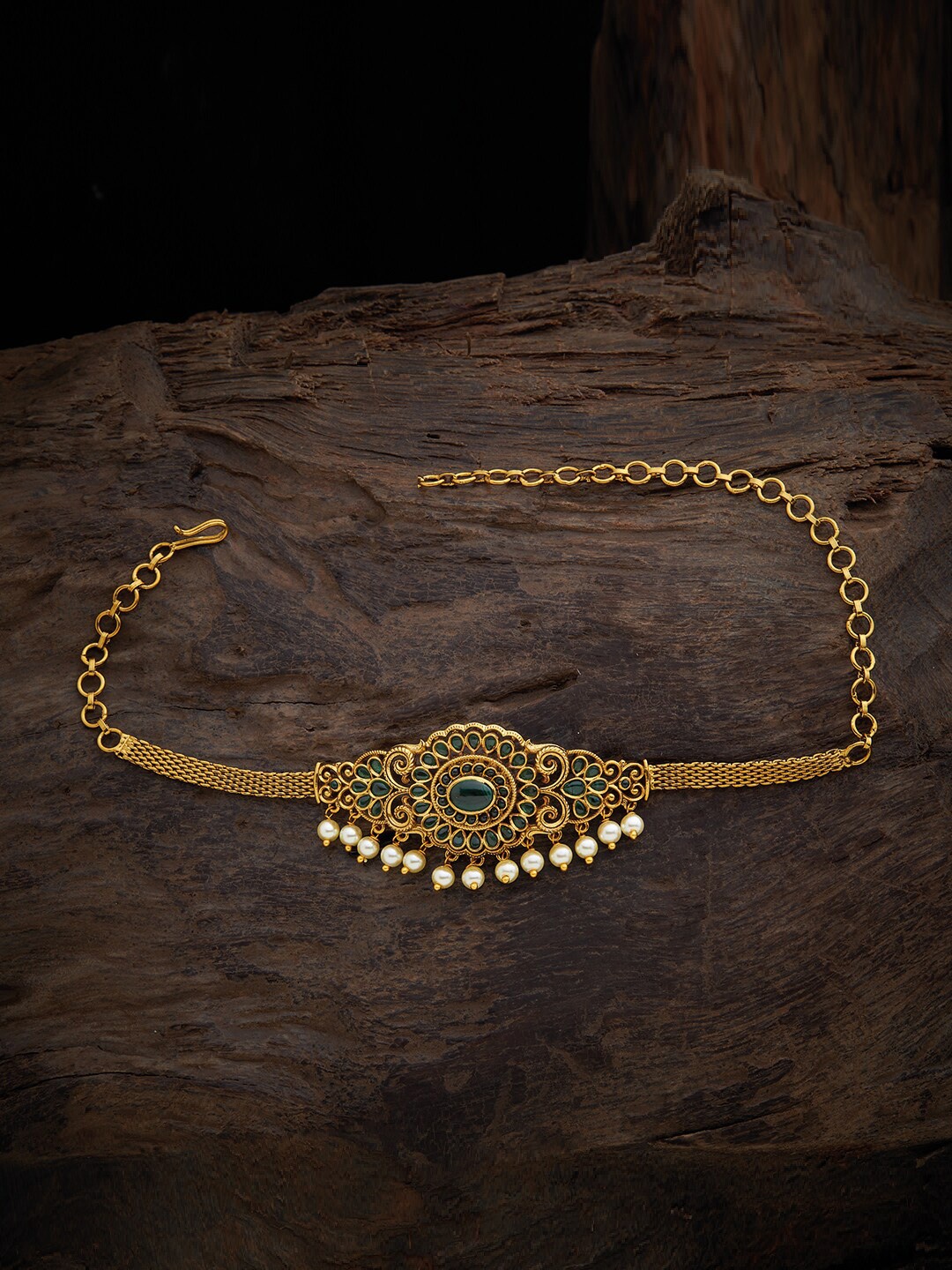 

Kushal's Fashion Jewellery Women Gold-Plated & Green Stones & Beads Choker Necklace