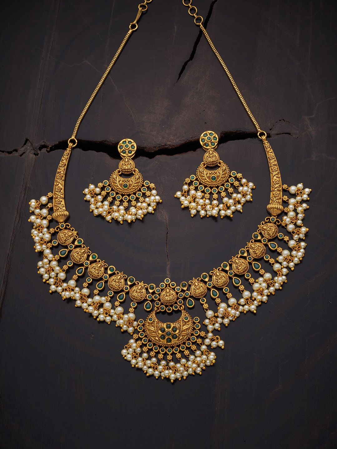 

Kushal's Fashion Jewellery Green Artificial Stones & Beads Studded Jewellery Set