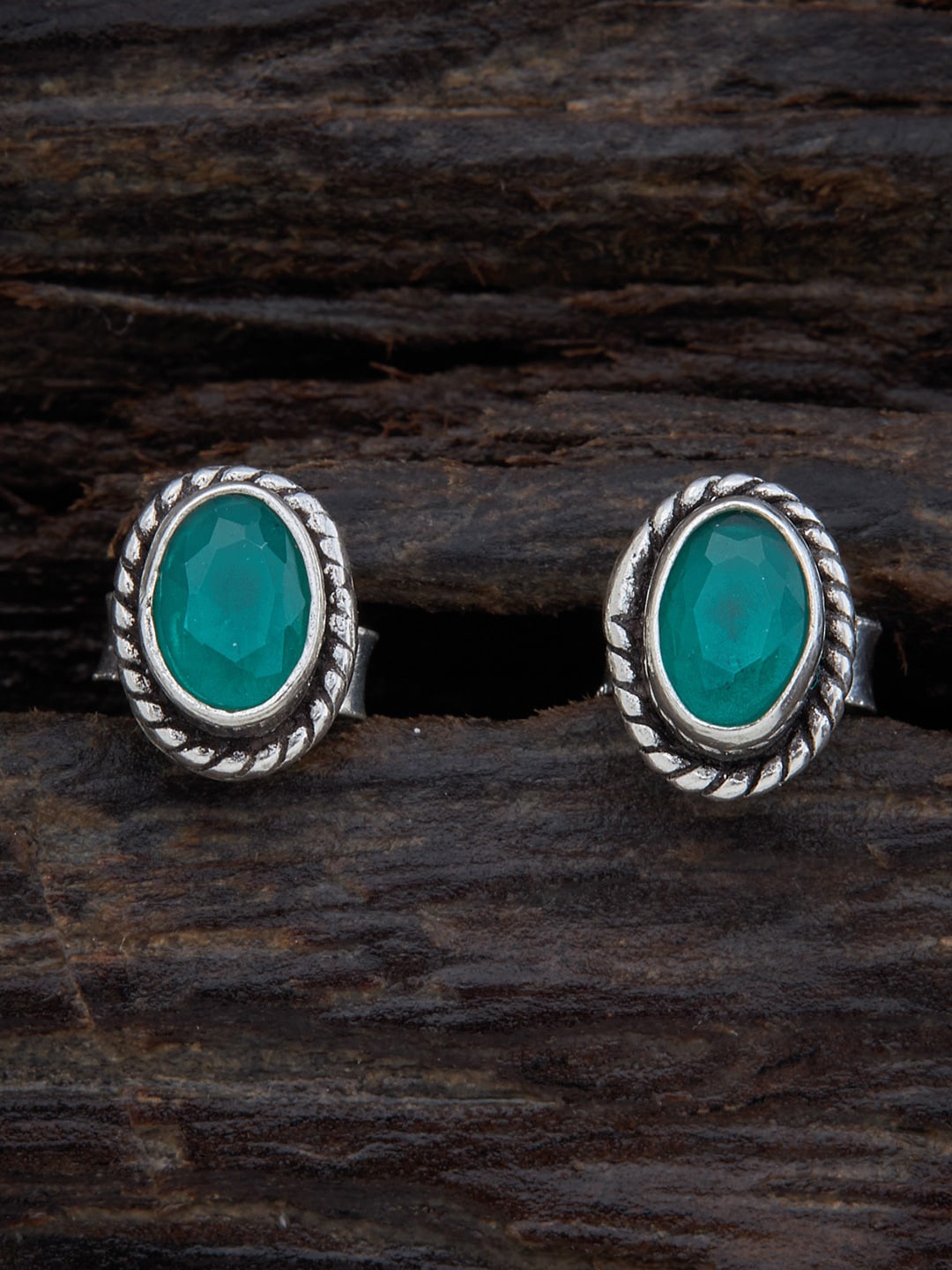 

Kushal's Fashion Jewellery Silver-Toned & Green Contemporary Studs Earrings