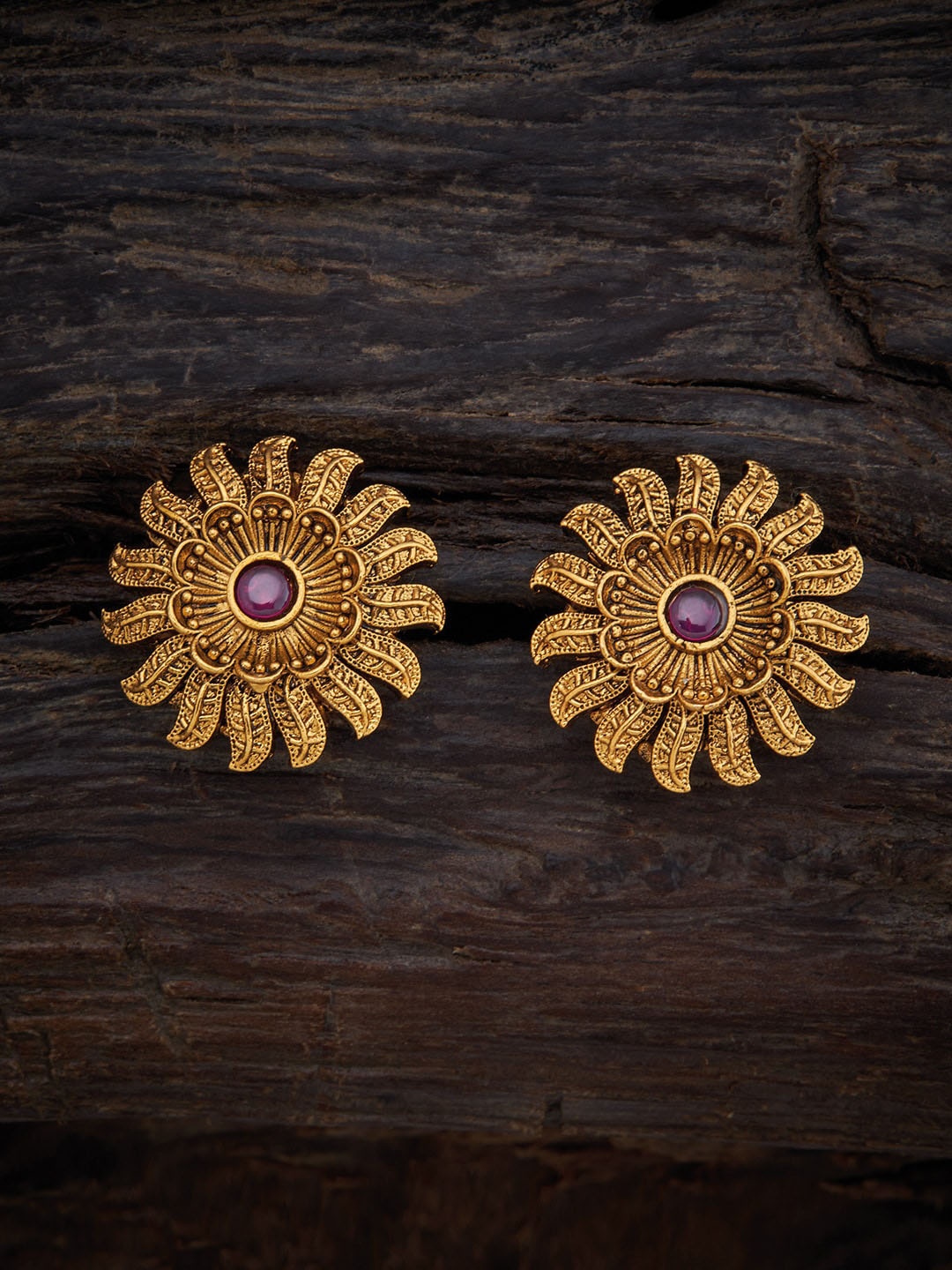 

Kushal's Fashion Jewellery Gold-Plated & Red Classic Studs Earrings