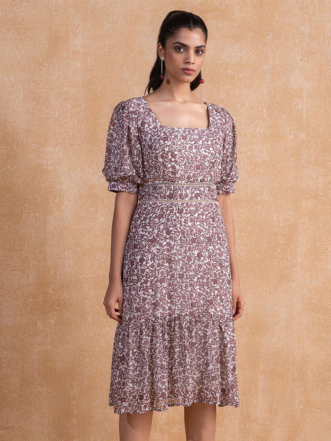 

Femella Brown Floral Printed Tiered A-Line Dress