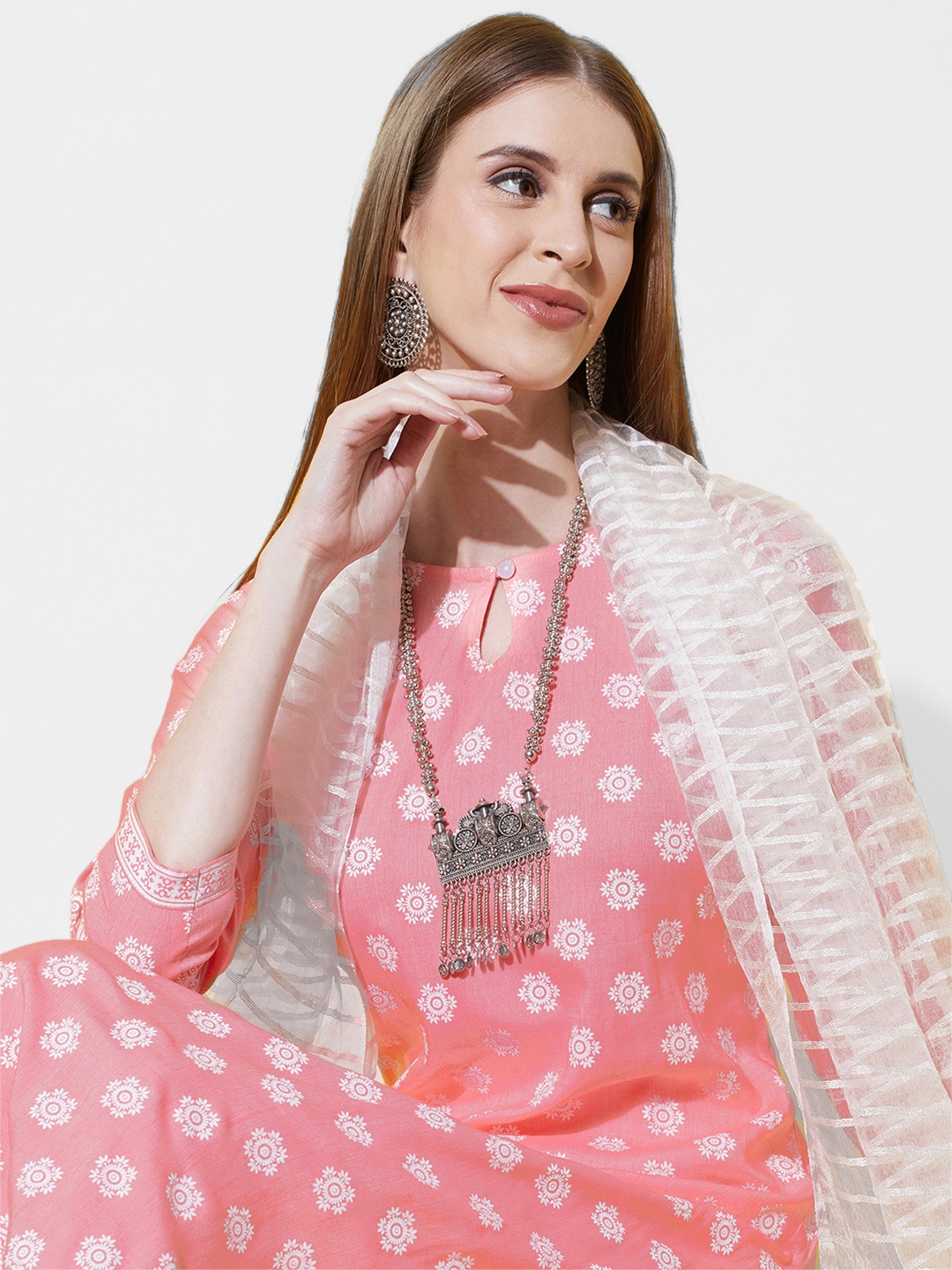 

SKYLEE Women Pink Ethnic Motifs Printed Kurta with Trousers & With Dupatta