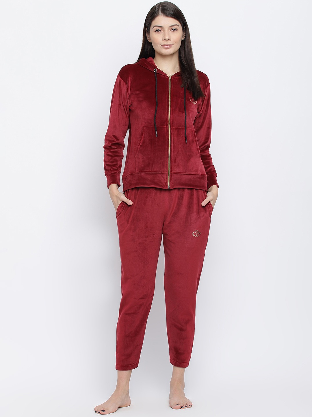

Duchess Women Maroon Solid Winter Night suit