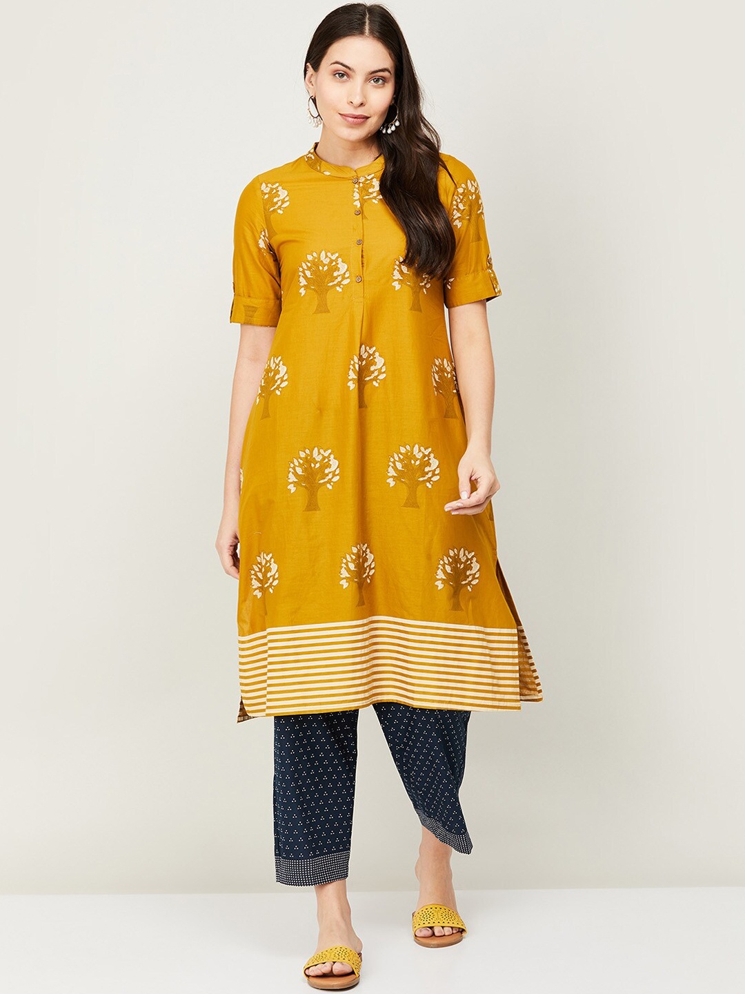 

Colour Me by Melange Women Yellow Floral Printed Pure Cotton Kurta with Trousers