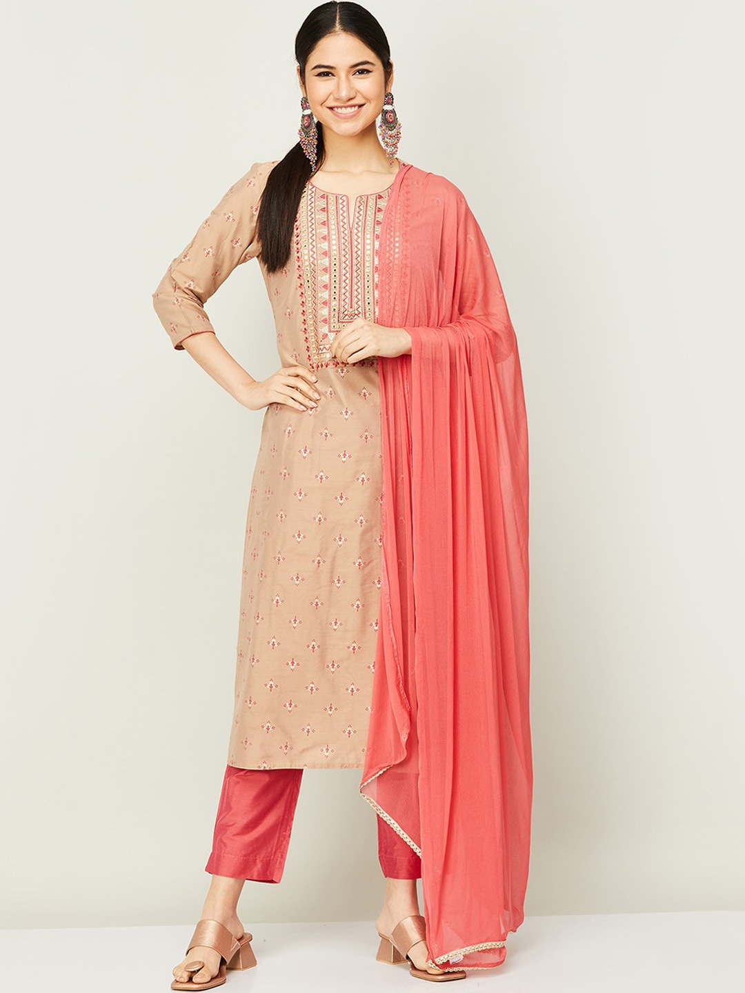 

Melange by Lifestyle Women Beige Floral Printed Thread Work Kurta with Trousers & Dupatta