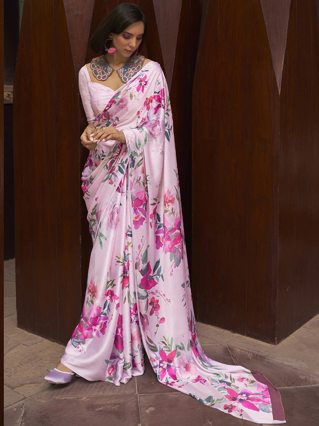 

Mitera Pink & Red Floral Satin Saree