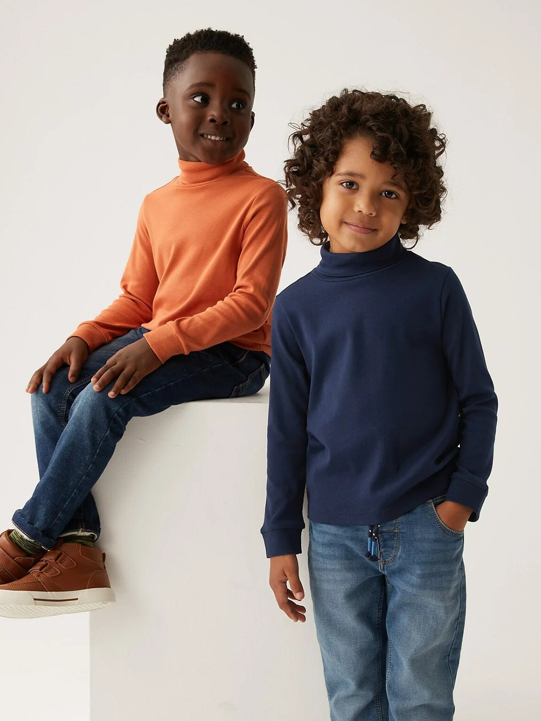 

Marks & Spencer Boys Navy Blue & Orange Set Of 2 T-shirt