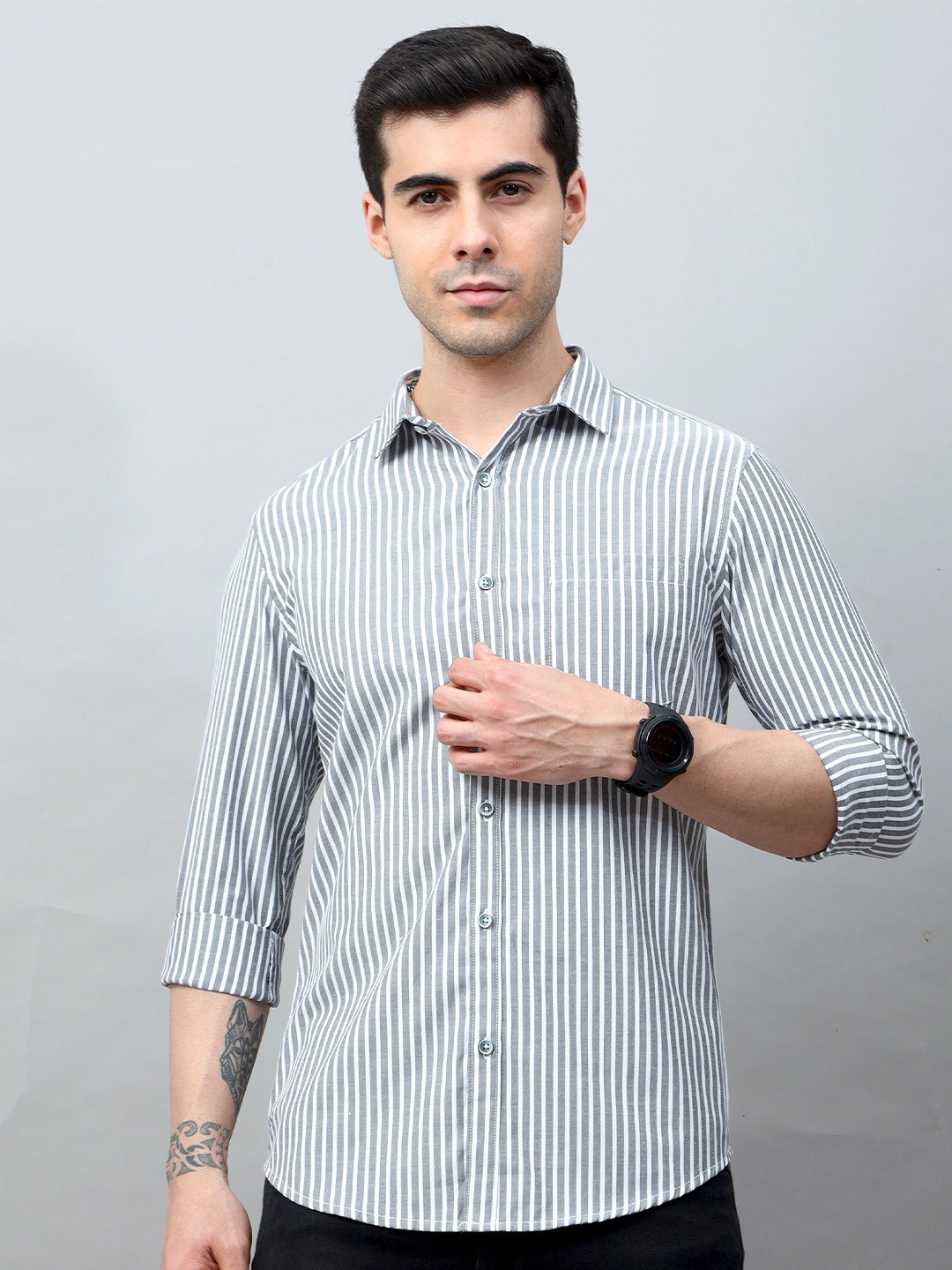 

Bushirt Men White Pure Cotton Striped Casual Shirt, Grey